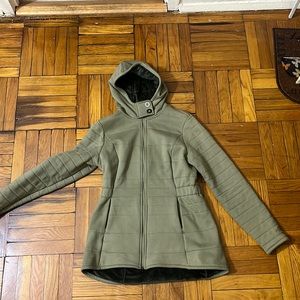 | The North Face | quilted fleece lined jacket. Size M